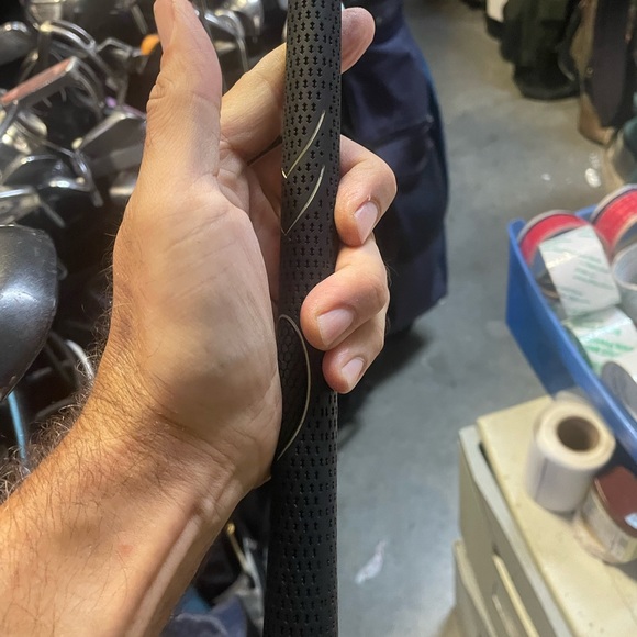 Tour Edge Bazooka Iron 6 HT In RH
Graphite shaft in regular - Picture 5 of 7